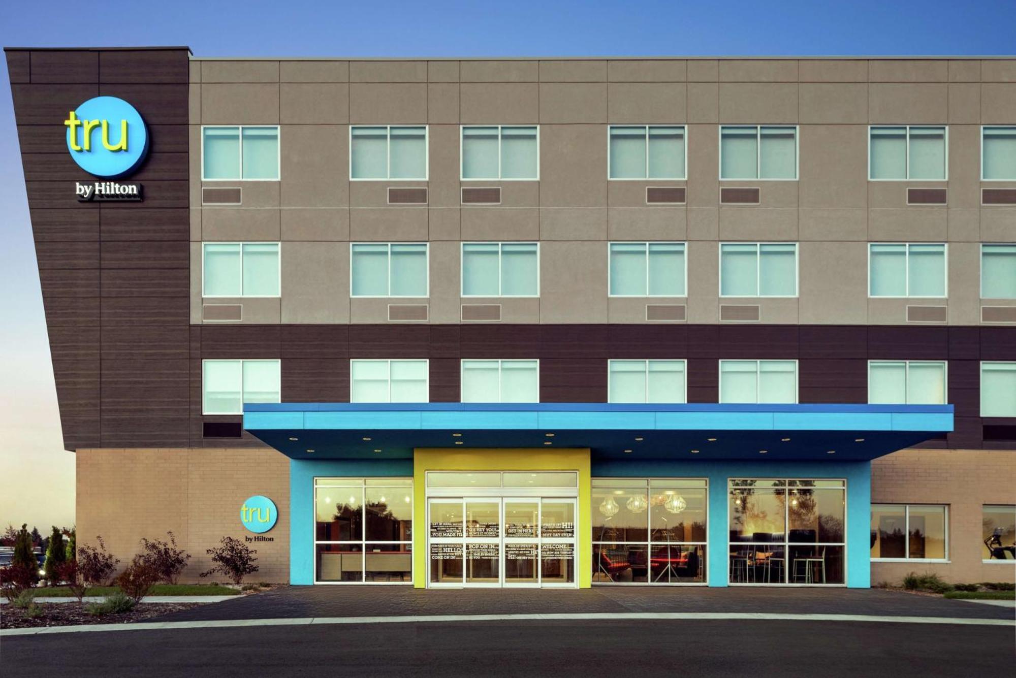 Tru By Hilton Milwaukee Brookfield Hotel