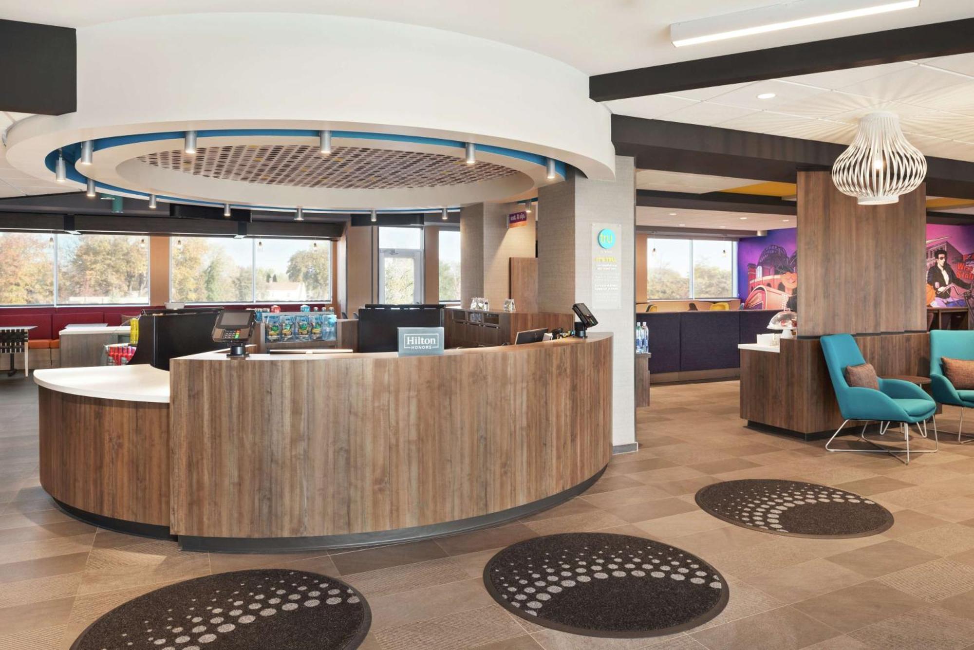 Tru By Hilton Milwaukee Brookfield Hotel Waukesha