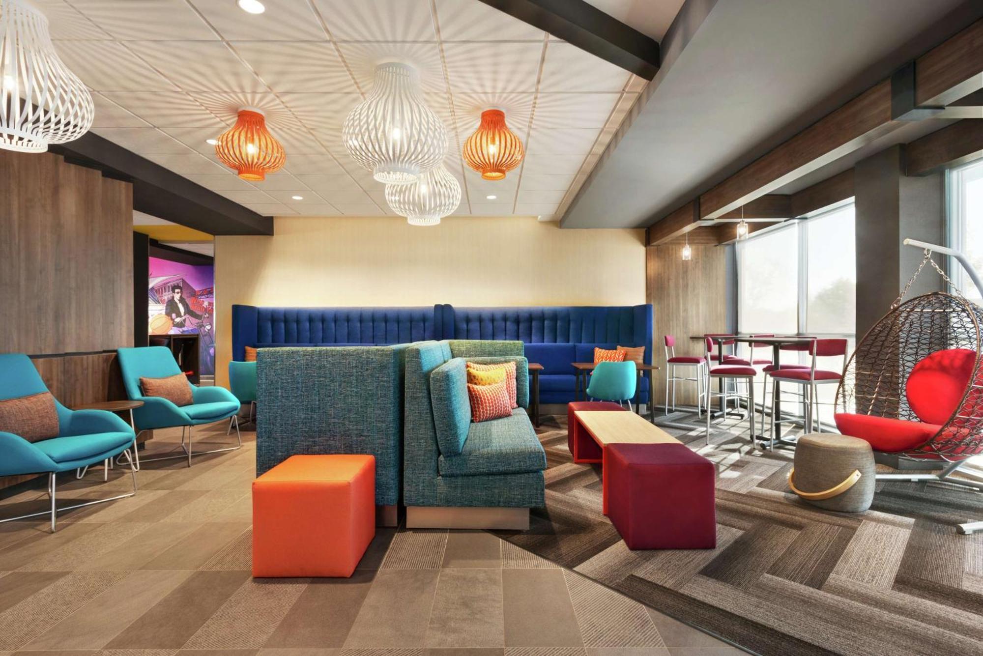Tru By Hilton Milwaukee Brookfield Hotel