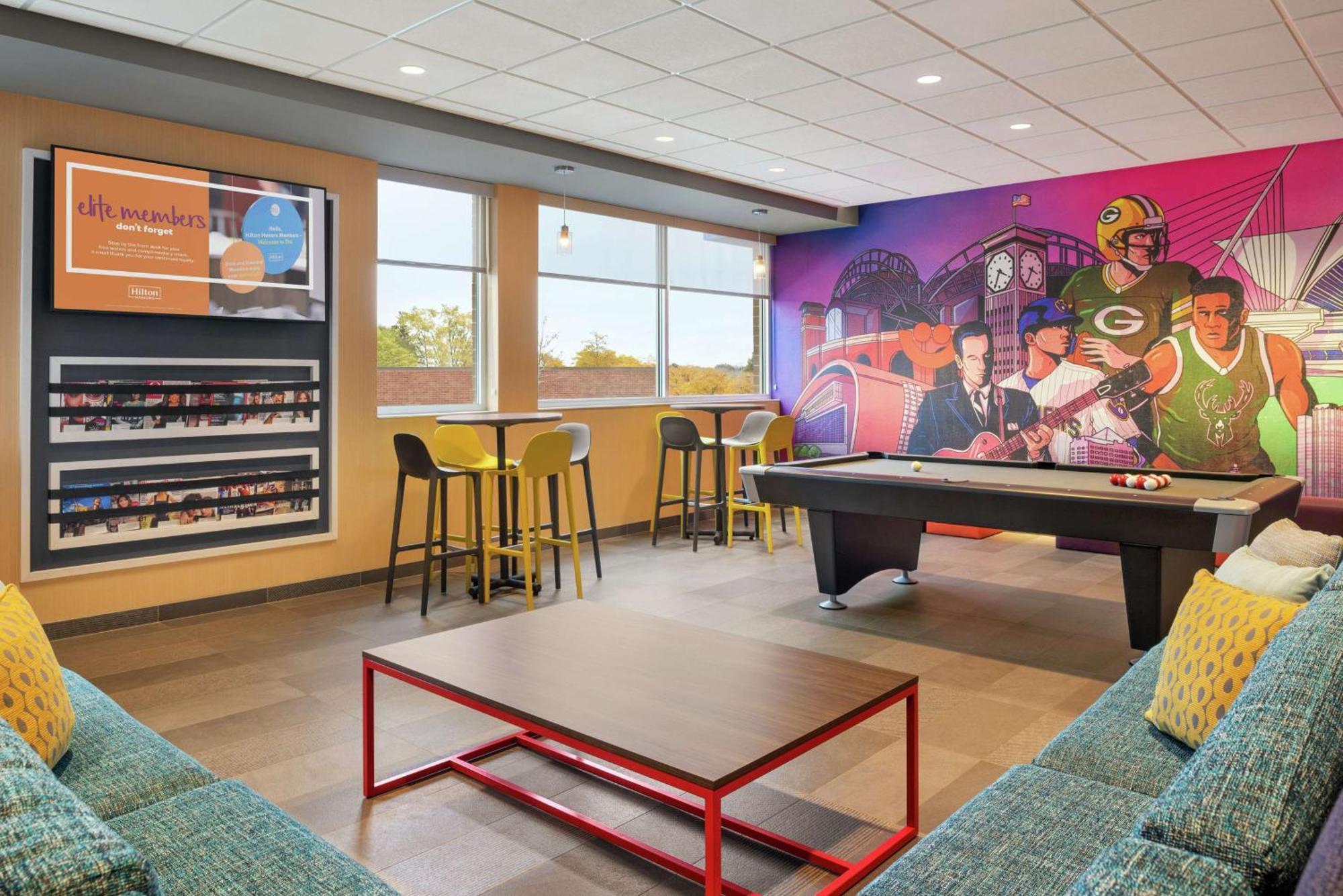Hotel Tru By Hilton Milwaukee Brookfield